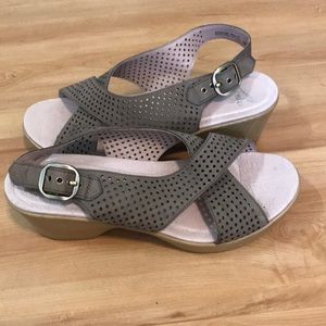 Like New Dansko Wedges